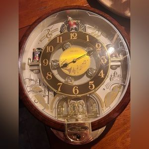 SEIKO MELODIES IN MOTION **RETIRED** WALL CLOCK WITH TRUMPET ANGELS